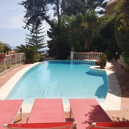Silhouette Apartman Cap d'Ail
